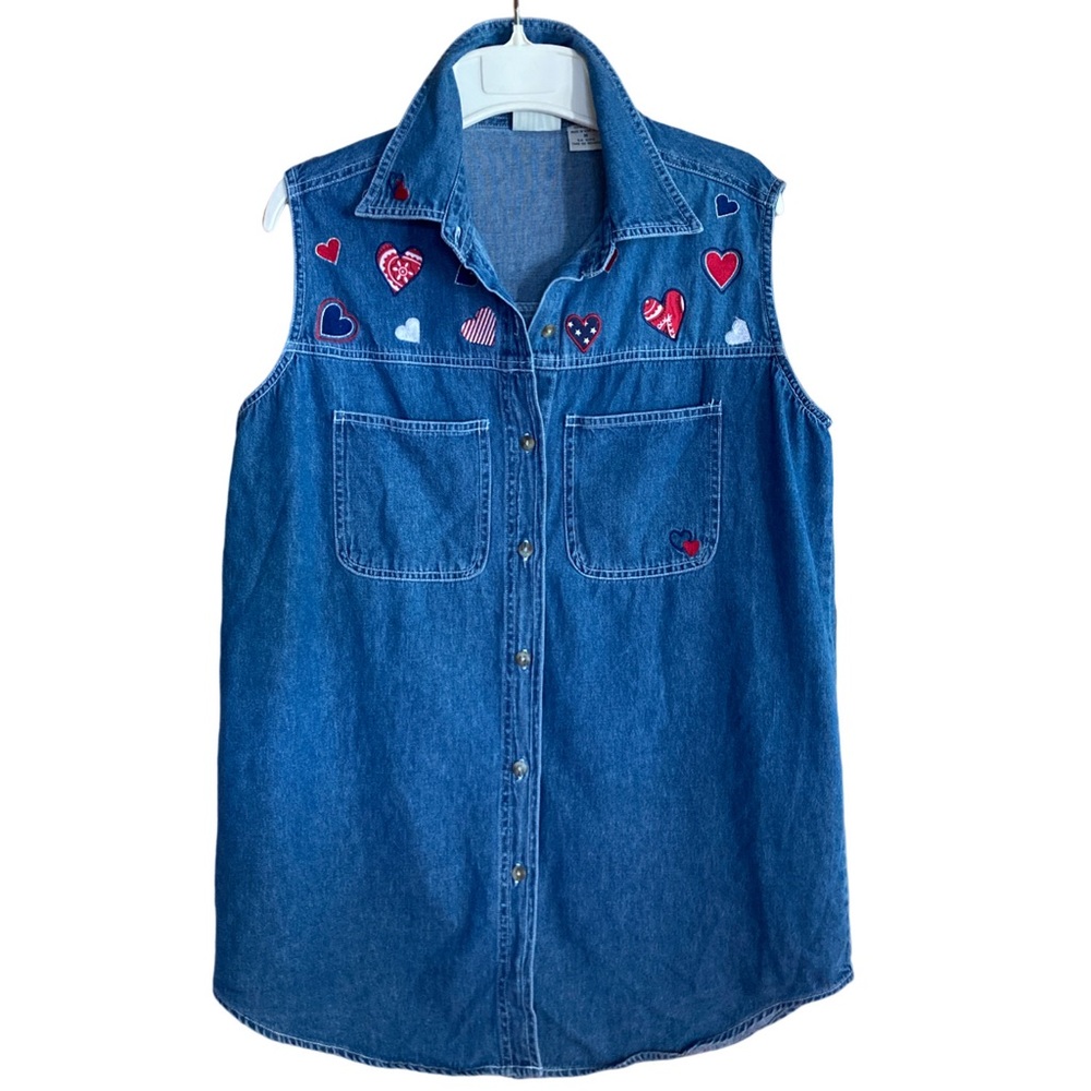 Quizz Again 100% Cotton Med. Sleeveless Denim Patriotic Heart Button Down